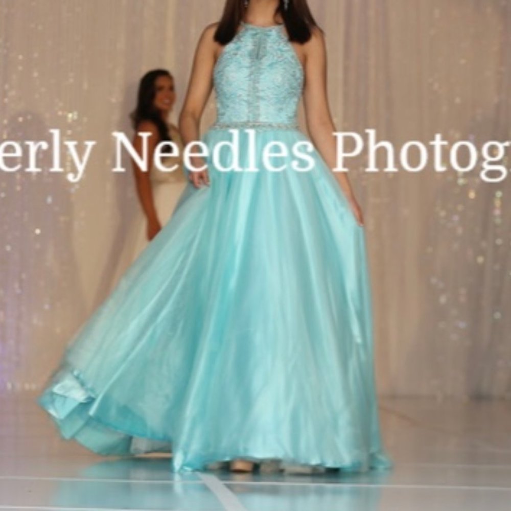 Jovani Size 2/4